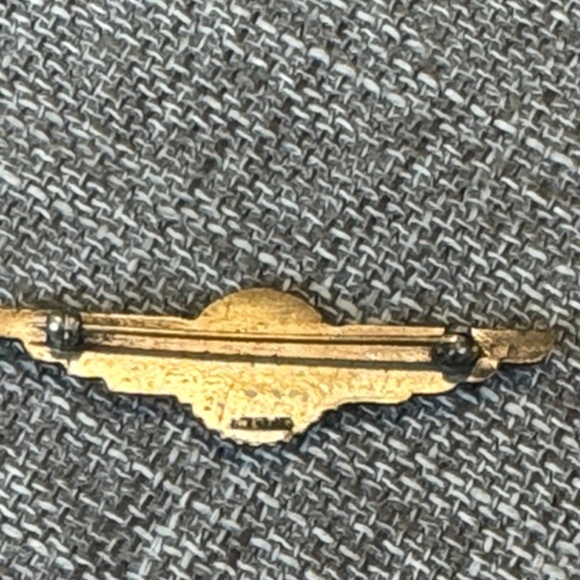 Vintage Silver and Red Western Lines Air Brooch - Picture 6 of 7